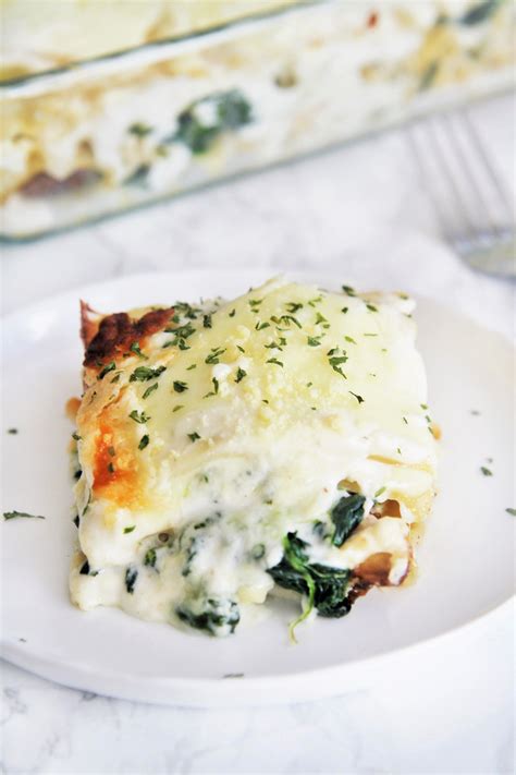 How does Lasagna Florentine fit into your Daily Goals - calories, carbs, nutrition