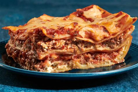 How does Lasagna Meat FP SLC=4x8 CMP fit into your Daily Goals - calories, carbs, nutrition