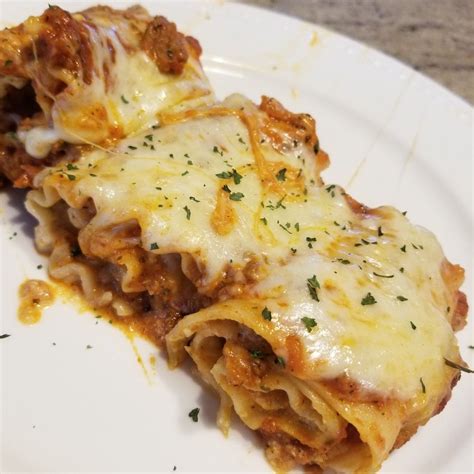 How does Lasagna Roll Ups fit into your Daily Goals - calories, carbs, nutrition