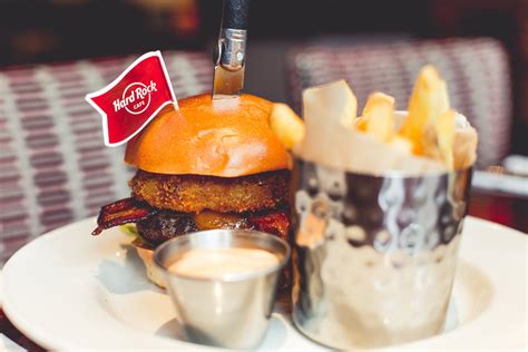 How does Legendary Burger (Only) fit into your Daily Goals - calories, carbs, nutrition