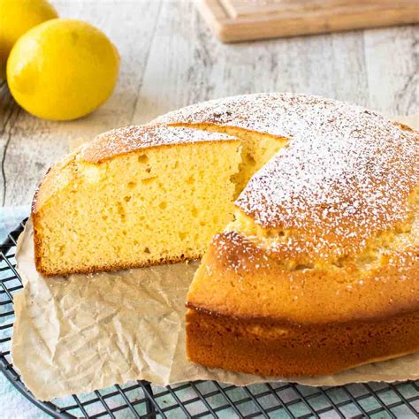 How does Lemon Cake fit into your Daily Goals - calories, carbs, nutrition