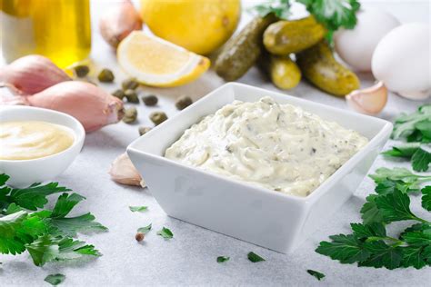 How does Lemon Caper Low Fat Mayonnaise fit into your Daily Goals - calories, carbs, nutrition