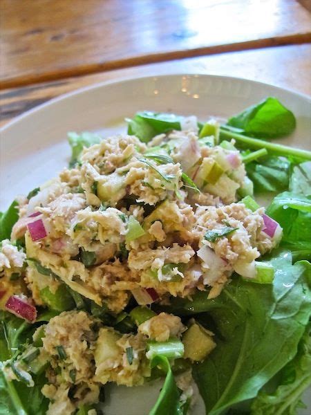 How does Lemon Tarragon Tuna Salad on Whole Wheat fit into your Daily Goals - calories, carbs, nutrition