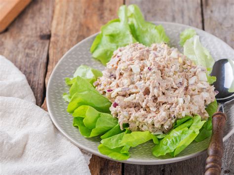 How does Lime Dill Albacore Tuna Salad fit into your Daily Goals - calories, carbs, nutrition