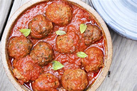 How does Little Italy Meatballs fit into your Daily Goals - calories, carbs, nutrition