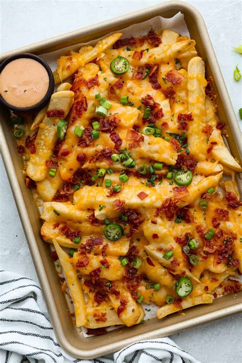 How does Loaded Fresh Cut Fries fit into your Daily Goals - calories, carbs, nutrition