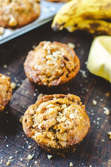 How does Low Fat Banana Walnut Muffin fit into your Daily Goals - calories, carbs, nutrition