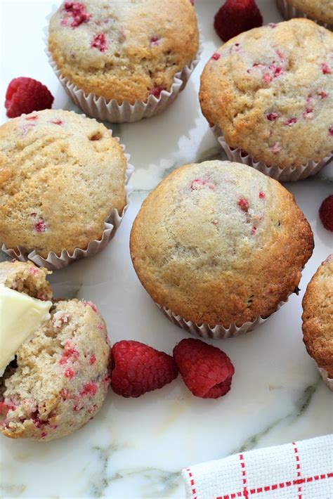 How does Low Fat Raspberry Almond Muffin fit into your Daily Goals - calories, carbs, nutrition