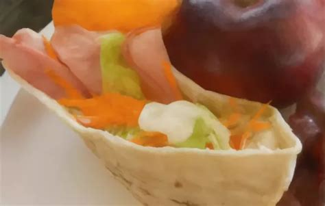 How does Lunch Box Pita Pockets fit into your Daily Goals - calories, carbs, nutrition