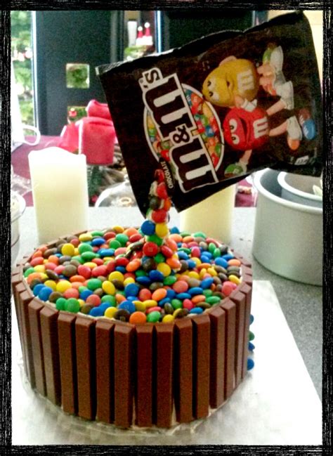 How does M and M Torte fit into your Daily Goals - calories, carbs, nutrition