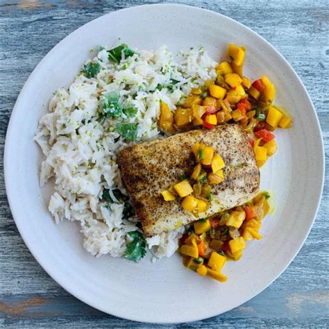 How does Mahi with Mango Chutney fit into your Daily Goals - calories, carbs, nutrition