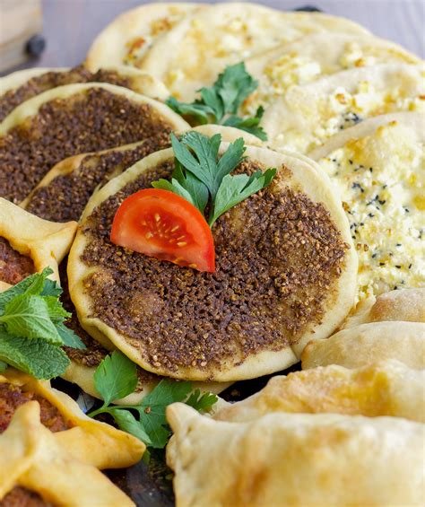 How does Manakish Zaatar Pizza fit into your Daily Goals - calories, carbs, nutrition