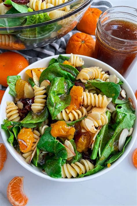 How does Mandarin Spinach Salad fit into your Daily Goals - calories, carbs, nutrition