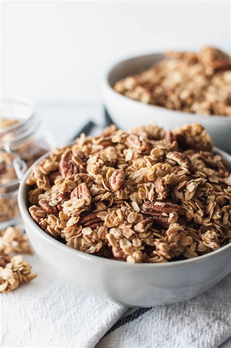 How does Maple Pecan Granola fit into your Daily Goals - calories, carbs, nutrition