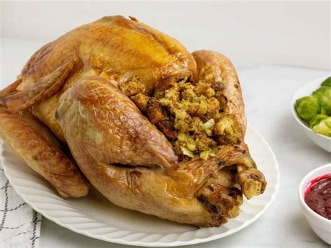 How does Market Deli Roast Turkey Filling fit into your Daily Goals - calories, carbs, nutrition