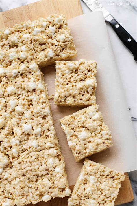 How does Marshmallow Rice Krispies Bars fit into your Daily Goals - calories, carbs, nutrition