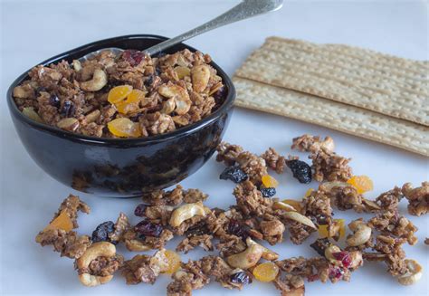 How does Matzo Granola Bar with Dried Fruit Pumpkin Seeds fit into your Daily Goals - calories, carbs, nutrition