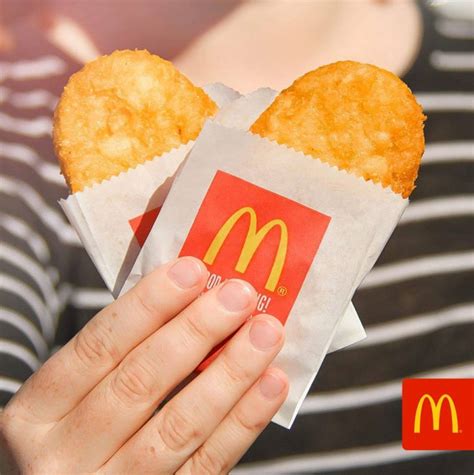 How does McDONALD'S, Hash Brown fit into your Daily Goals - calories, carbs, nutrition