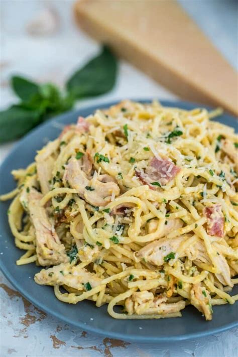 How does Meals - Chicken Carbonara fit into your Daily Goals - calories, carbs, nutrition