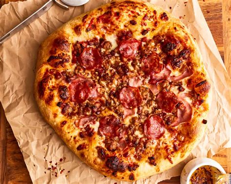 How does Meat Lovers Pizza fit into your Daily Goals - calories, carbs, nutrition