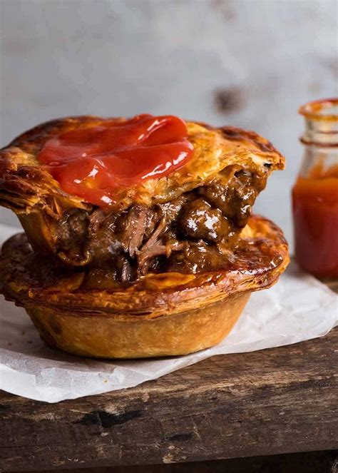 How does Meat Pie fit into your Daily Goals - calories, carbs, nutrition