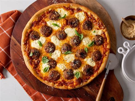 How does Meatball Marinara Pizza fit into your Daily Goals - calories, carbs, nutrition
