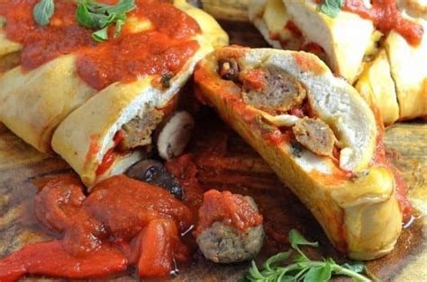 How does Meatball Stromboli fit into your Daily Goals - calories, carbs, nutrition