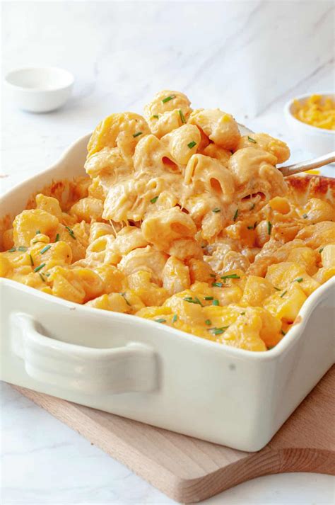 How does Mediterranean Chicken Mac n Cheese Gratin fit into your Daily Goals - calories, carbs, nutrition