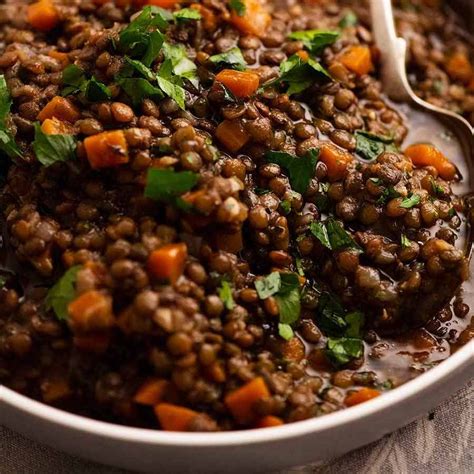 How does Mediterranean Lentil Ragout fit into your Daily Goals - calories, carbs, nutrition