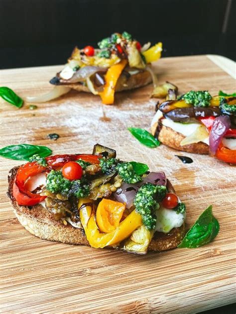 How does Mediterranean Roasted Vegetables and Crostini fit into your Daily Goals - calories, carbs, nutrition