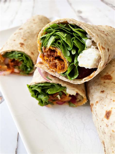 How does Mediterranean Vegetable Wrap fit into your Daily Goals - calories, carbs, nutrition