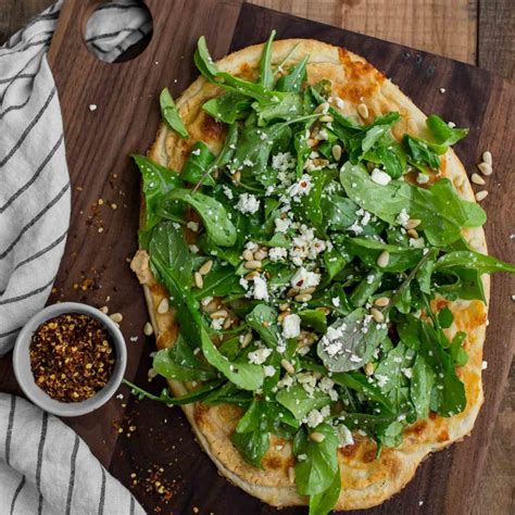 How does Mediterranean White Bean Pizza fit into your Daily Goals - calories, carbs, nutrition