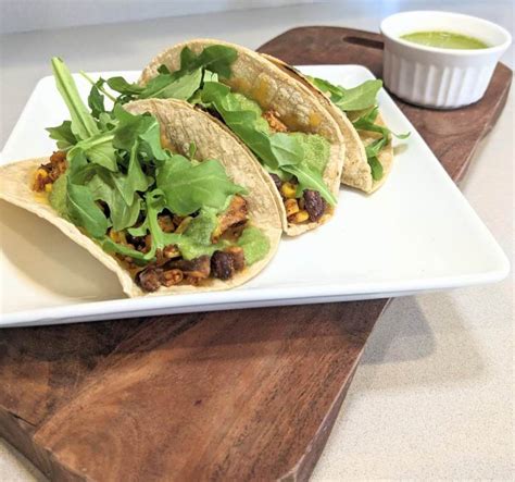 How does Mexican Mushroom Street Taco fit into your Daily Goals - calories, carbs, nutrition