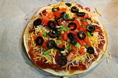 How does Mexican Pizza, 7