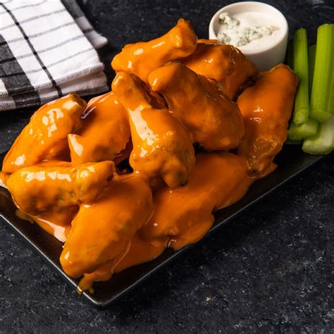 How does Mild Buffalo Wings fit into your Daily Goals - calories, carbs, nutrition