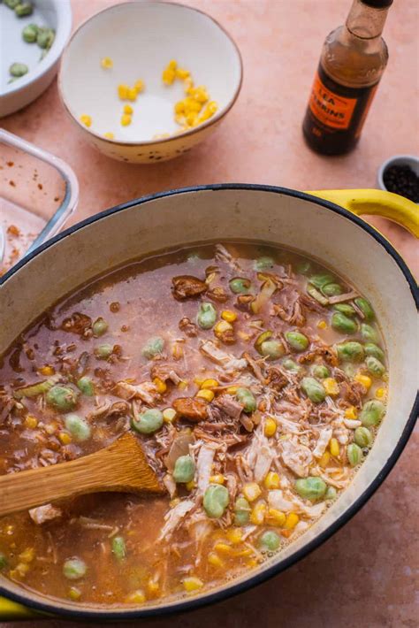 How does Mindful Brunswick Stew with Pulled Chicken fit into your Daily Goals - calories, carbs, nutrition