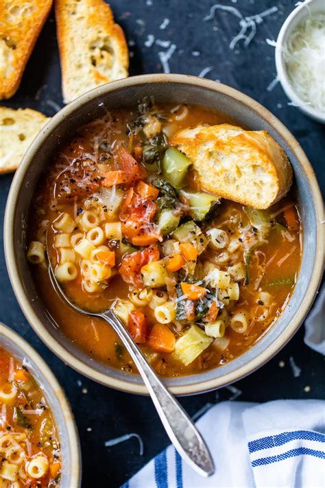 How does Minestrone Soup 16 oz fit into your Daily Goals - calories, carbs, nutrition