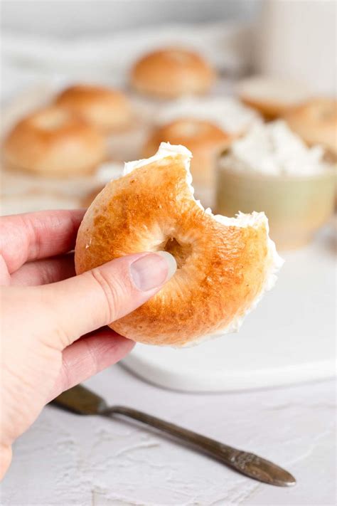 How does Mini Bagels fit into your Daily Goals - calories, carbs, nutrition