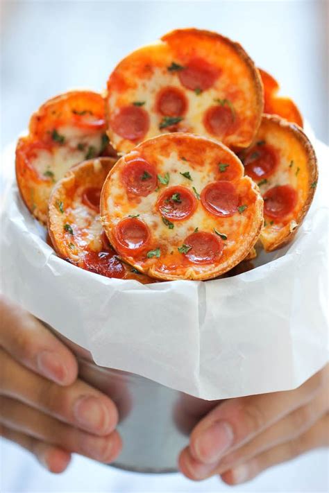 How does Mini Deep Dish Pepperoni Pizza #922 fit into your Daily Goals - calories, carbs, nutrition