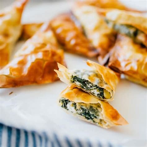 How does Mini Spanakopita Tarts fit into your Daily Goals - calories, carbs, nutrition