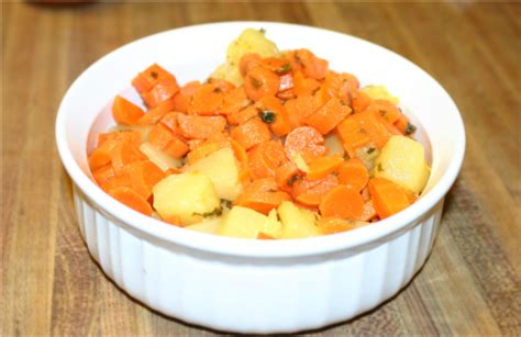 How does Minted Pineapple Carrots fit into your Daily Goals - calories, carbs, nutrition