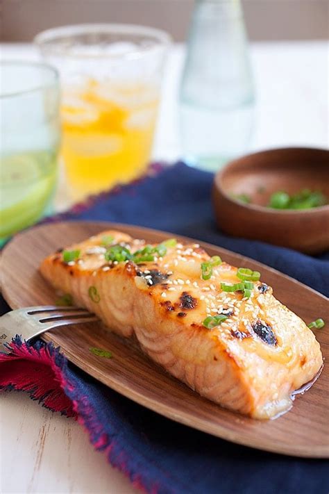How does Miso Glazed Salmon fit into your Daily Goals - calories, carbs, nutrition