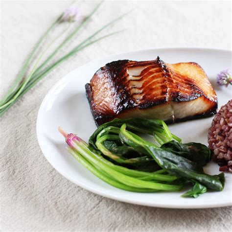 How does Miso Marinated Black Cod fit into your Daily Goals - calories, carbs, nutrition