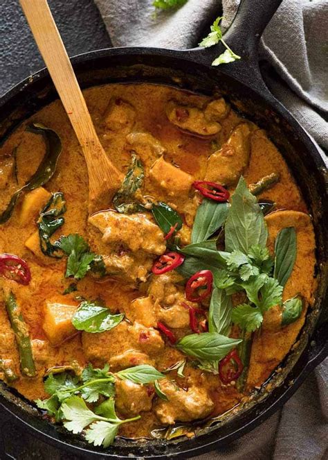 How does Miso Thai Red Curry Chicken fit into your Daily Goals - calories, carbs, nutrition