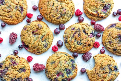 How does Mixed Berry Cookies fit into your Daily Goals - calories, carbs, nutrition