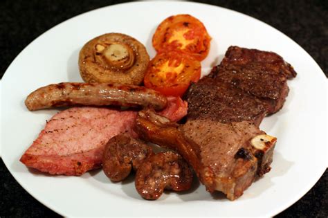 How does Mixed Grill Large fit into your Daily Goals - calories, carbs, nutrition