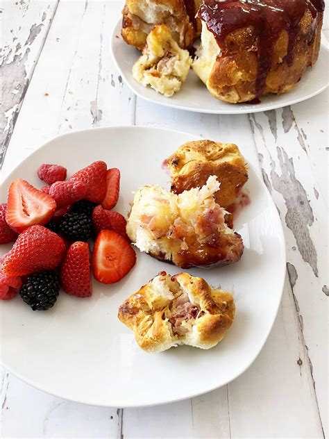 How does Monte Cristo Flat Bread fit into your Daily Goals - calories, carbs, nutrition
