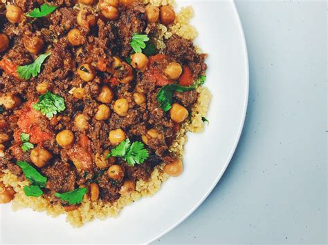 How does Moroccan Berbere Stew fit into your Daily Goals - calories, carbs, nutrition