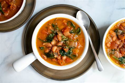 How does Moroccan Cauliflower, Spinach and Borlotti Stew fit into your Daily Goals - calories, carbs, nutrition