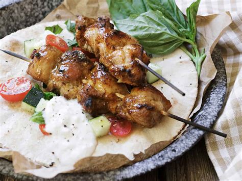 How does Moroccan Chicken Salad Pita fit into your Daily Goals - calories, carbs, nutrition